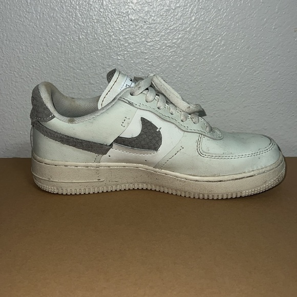 Nike Air Force 1 Low LXX
Sea Glass Python (Women's) - Picture 3 of 11